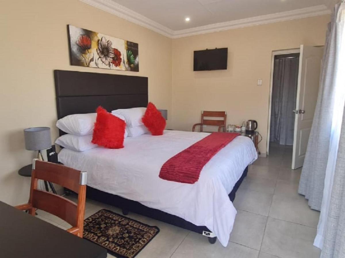 Benoni N12 Hotel Exterior foto