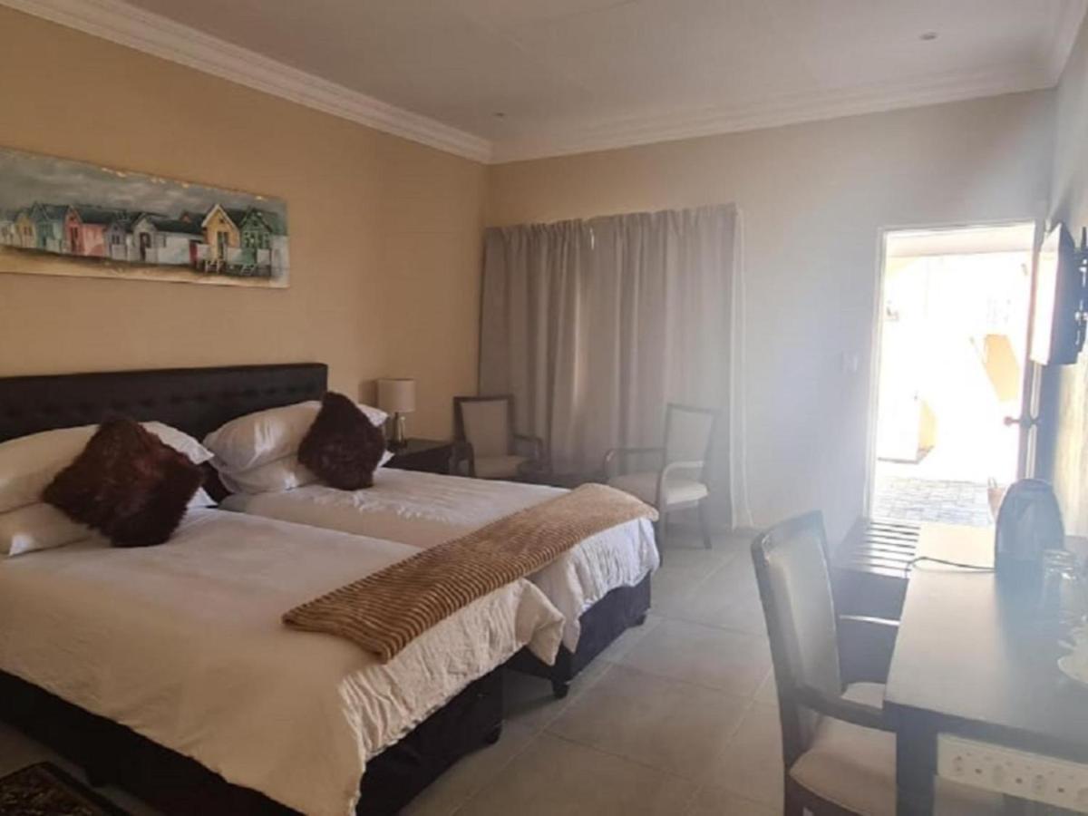 Benoni N12 Hotel Exterior foto